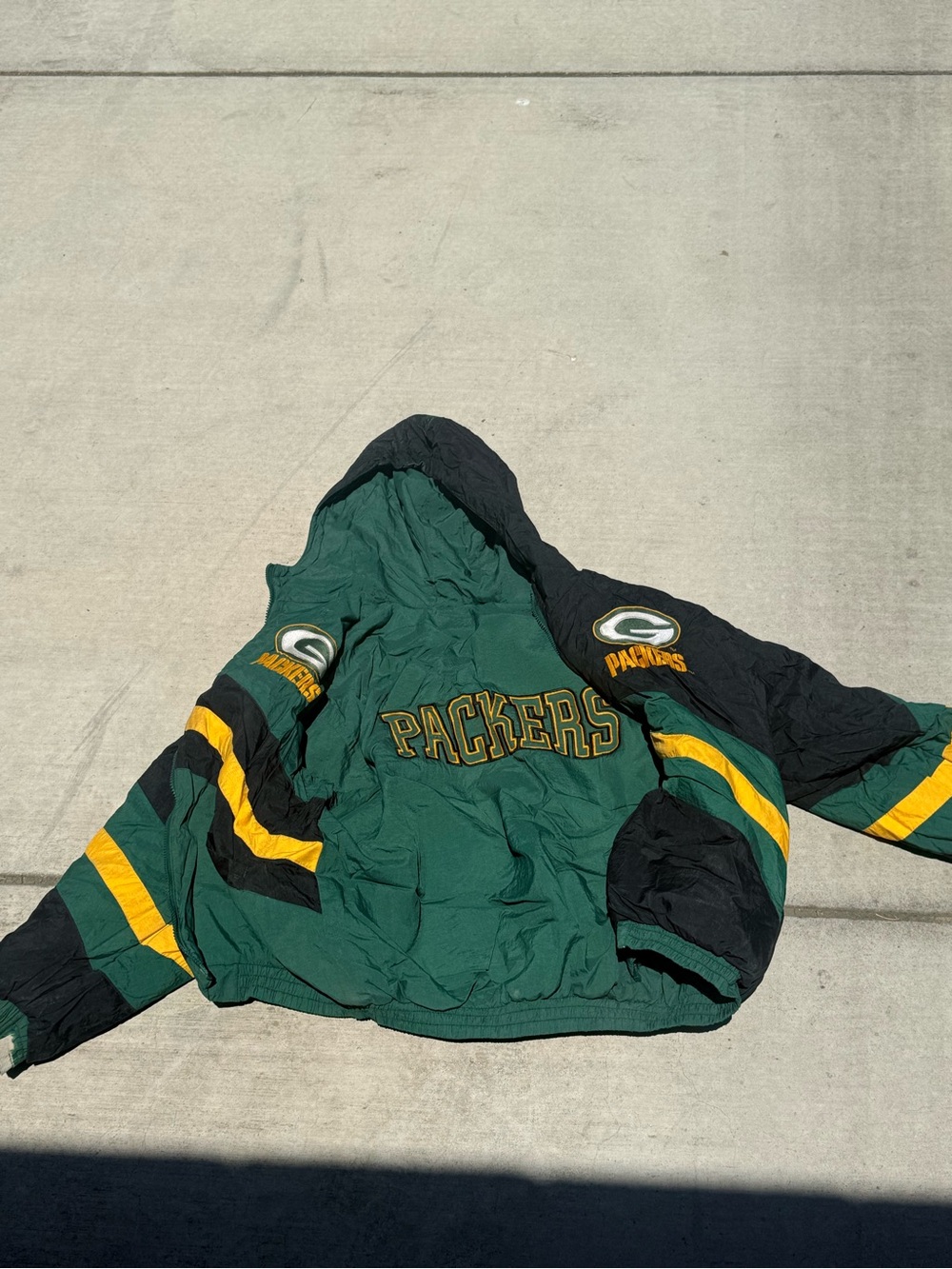 Green & Black Green Bay Packers windbreaker Jacket